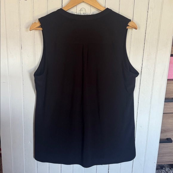 White House Black Market Sleeveless Blouse Black Size L - Picture 8 of 8
